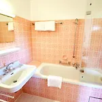 Apartmenthaus Am Tegernsee - Mit Kuechenzeile Und Mit Bus Erreichbar Apartmán *