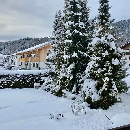 Apartmenthaus Am Tegernsee - Mit Kuechenzeile Und Mit Bus Erreichbar Apartmán