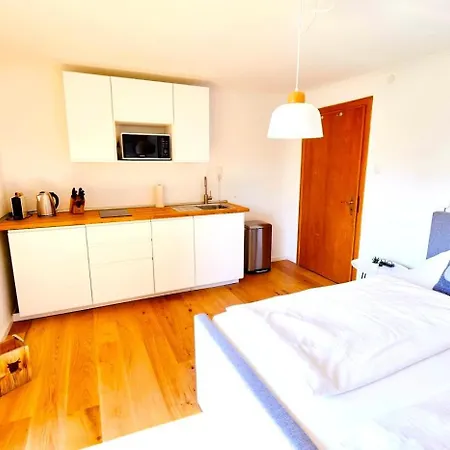 Apartmenthaus Am Tegernsee - Mit Kuechenzeile Und Mit Bus Erreichbar *