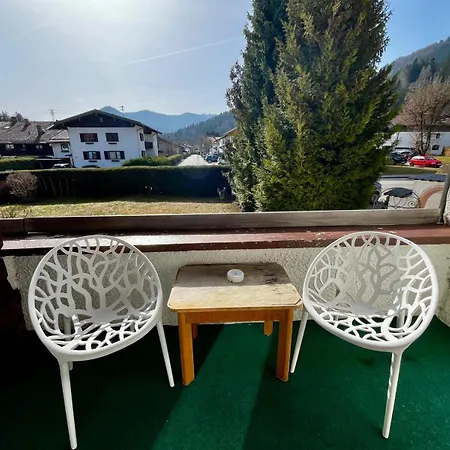 Apartmenthaus Am Tegernsee - Mit Kuechenzeile Und Mit Bus Erreichbar Bad Wiessee