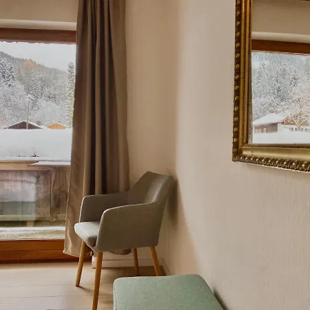 Apartmenthaus Am Tegernsee - Mit Kuechenzeile Und Mit Bus Erreichbar Διαμέρισμα