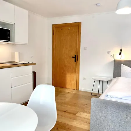 Apartmenthaus Am Tegernsee - Mit Kuechenzeile Und Mit Bus Erreichbar