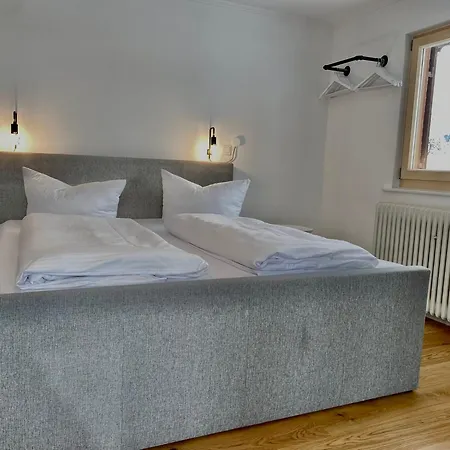 Apartmenthaus Am Tegernsee - Mit Kuechenzeile Und Mit Bus Erreichbar * Бад-Висзе