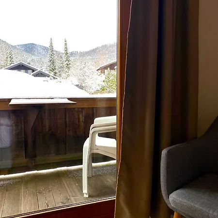 Apartmenthaus Am Tegernsee - Mit Kuechenzeile Und Mit Bus Erreichbar Lägenhet