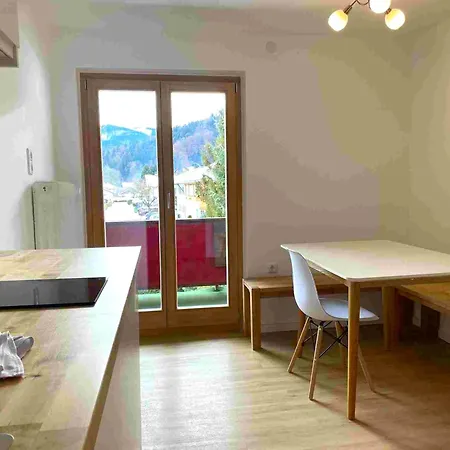 Apartmenthaus Am Tegernsee - Mit Kuechenzeile Und Mit Bus Erreichbar