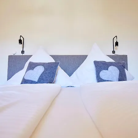 Apartmenthaus Am Tegernsee - Mit Kuechenzeile Und Mit Bus Erreichbar Бад-Висзе