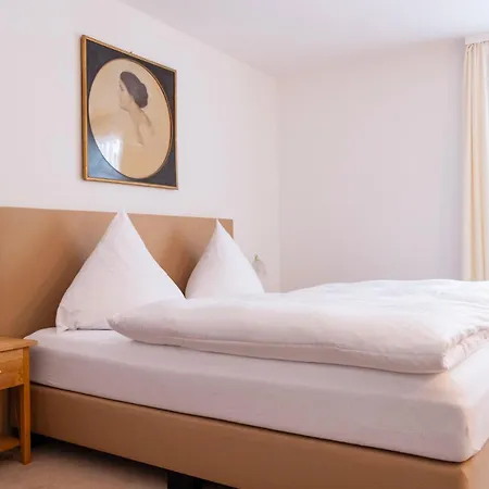 Apartmenthaus Am Tegernsee - Mit Kuechenzeile Und Mit Bus Erreichbar *