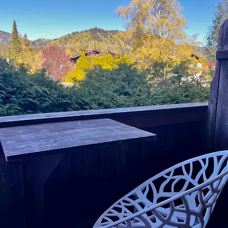 Apartmenthaus Am Tegernsee - Mit Kuechenzeile Und Mit Bus Erreichbar *