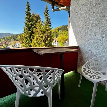 Apartmenthaus Am Tegernsee - Mit Kuechenzeile Und Mit Bus Erreichbar * Бад-Висзе