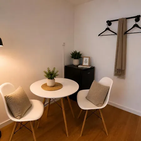 Apartmenthaus Am Tegernsee - Mit Kuechenzeile Und Mit Bus Erreichbar Апартаменты *