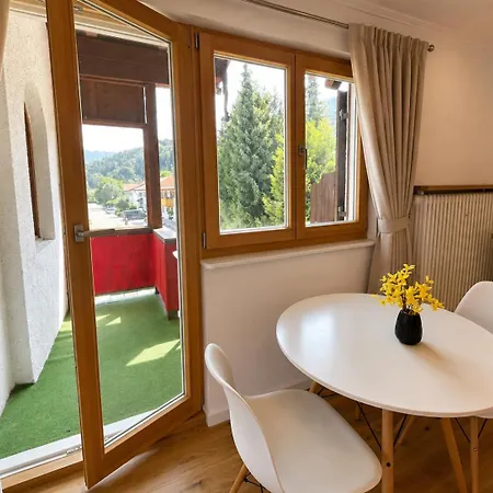 Apartmenthaus Am Tegernsee - Mit Kuechenzeile Und Mit Bus Erreichbar Апартаменты
