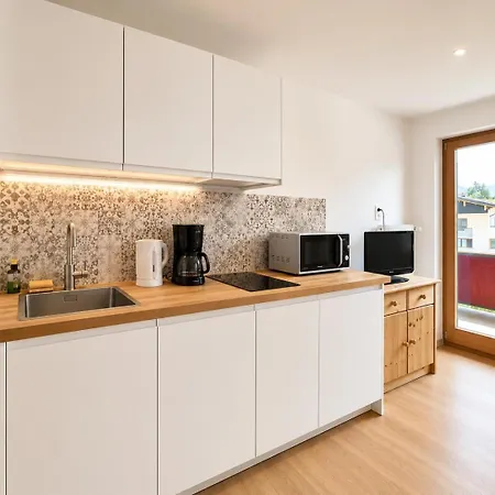 Apartmenthaus Am Tegernsee - Mit Kuechenzeile Und Mit Bus Erreichbar Апартаменты Бад-Висзе