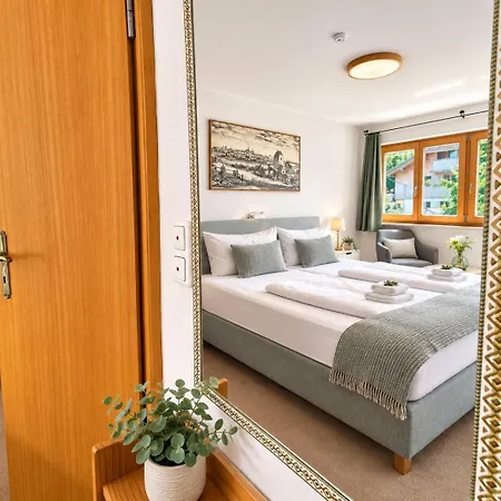 Apartmenthaus Am Tegernsee - Mit Kuechenzeile Und Mit Bus Erreichbar * Бад-Висзе