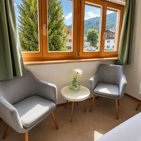 Апартаменты Apartmenthaus Am Tegernsee - Mit Kuechenzeile Und Mit Bus Erreichbar