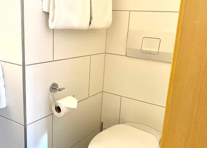 Apartmenthaus Am Tegernsee - Mit Kuechenzeile Und Mit Bus Erreichbar 巴特维塞
