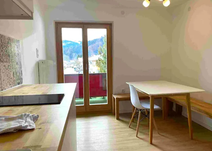 Apartmenthaus Am Tegernsee - Mit Kuechenzeile Und Mit Bus Erreichbar