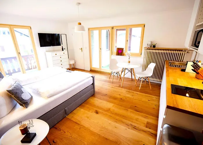 Apartmenthaus Am Tegernsee - Mit Kuechenzeile Und Mit Bus Erreichbar