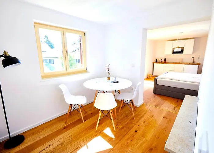 Apartmenthaus Am Tegernsee - Mit Kuechenzeile Und Mit Bus Erreichbar