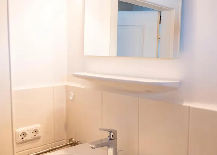 Apartmenthaus Am Tegernsee - Mit Kuechenzeile Und Mit Bus Erreichbar *